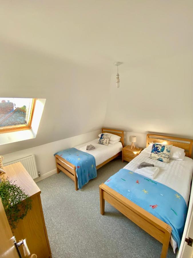 Swanage Holiday Penthouse Apartment, Moments From Beach And Town, On Site Parking, Fast Wifi, Sleeps Up To 6, Rated Exceptional Eksteriør bilde